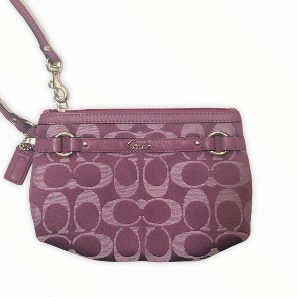 Coach Ashley purple signature wristlet - Picture 1 of 8
